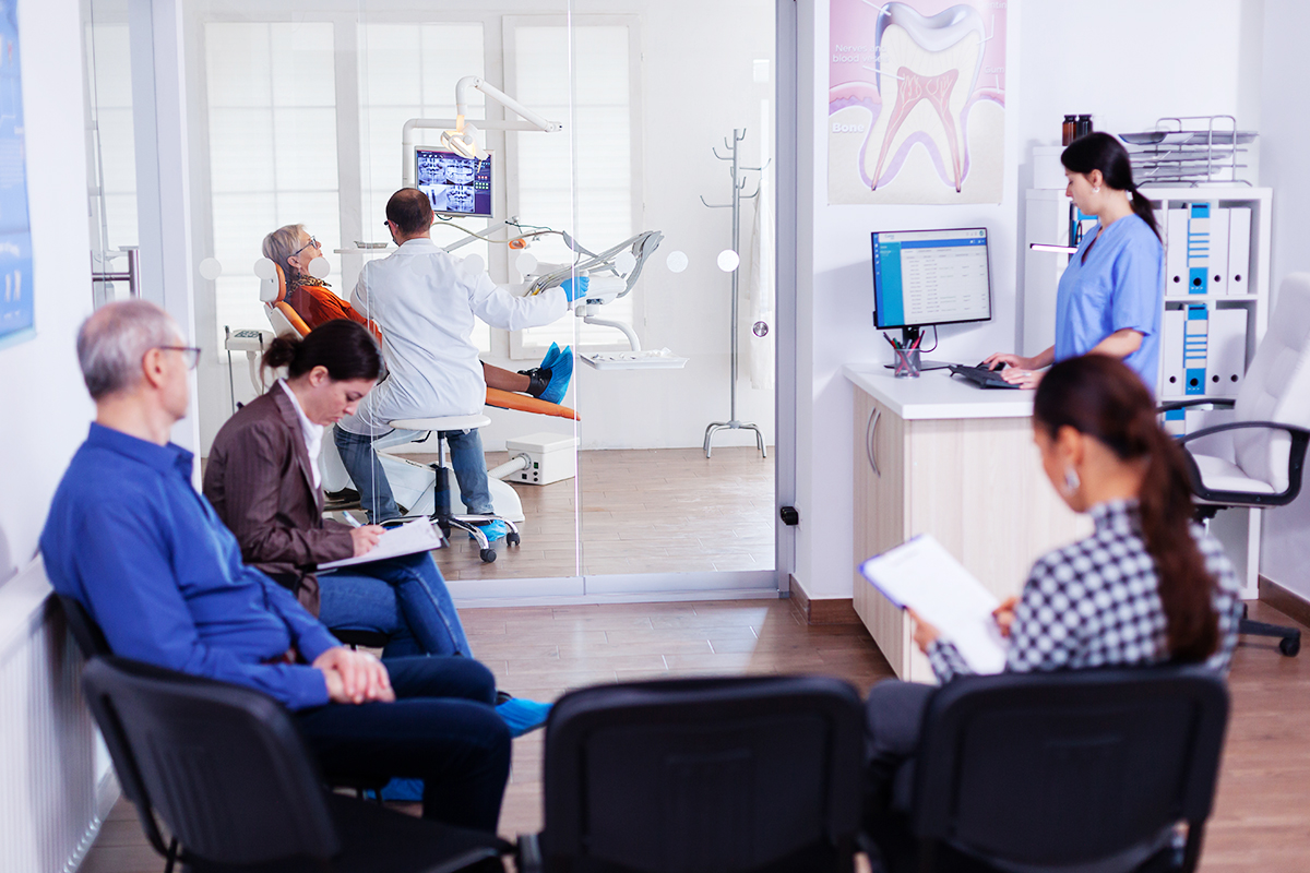 studio dentistico sala attesa